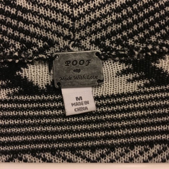 Sweater 🍂🍁 - Picture 6 of 9